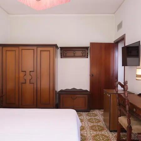 Lido Mediterranee 4* تاورمينا